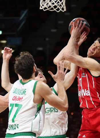 El Bayern supera al Zalgiris y se mete en los playoffs (71-70)