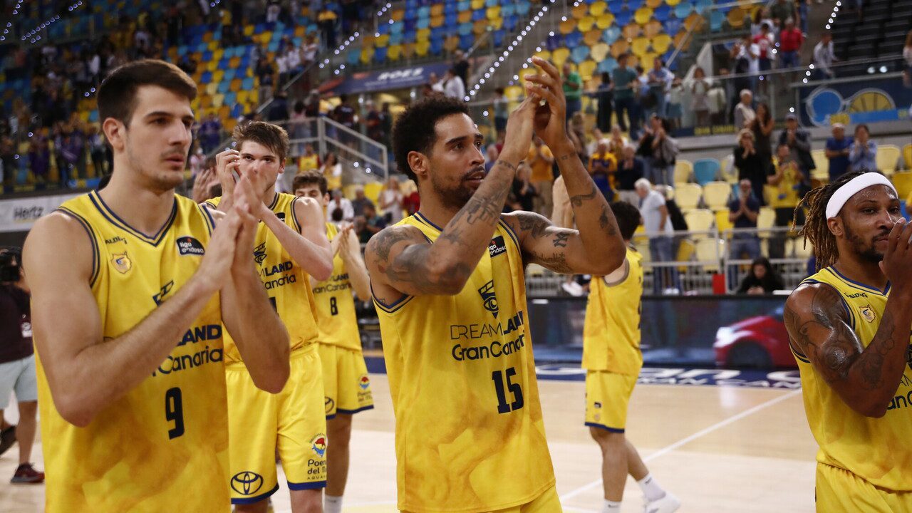 El Gran Canaria golpea con contundencia al Palencia (100-73)