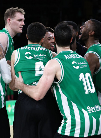 Balón de oxígeno de un Coosur Betis cargado de fe (79-69)