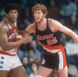 70 años para Bill Walton