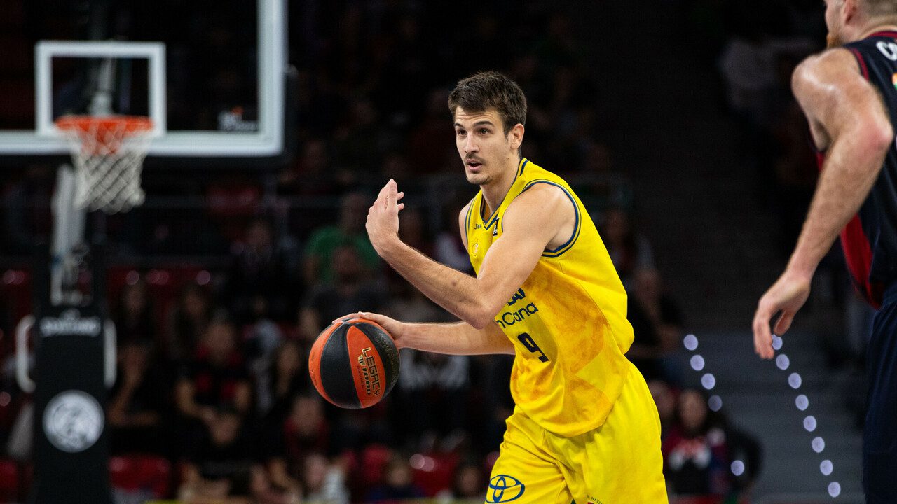 Nicolás Brussino, Jugador de la Jornada 8