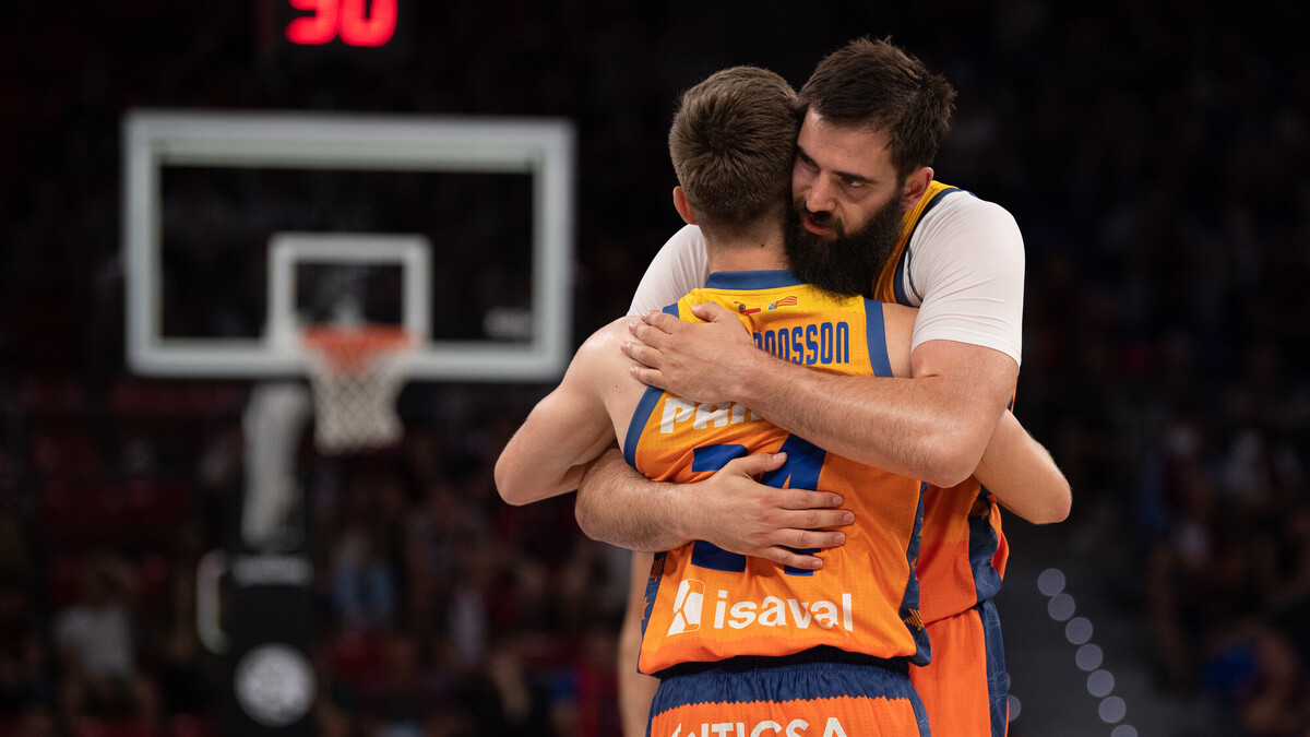 Valencia Basket gana la batalla física y fuerza el desempate (82-89)