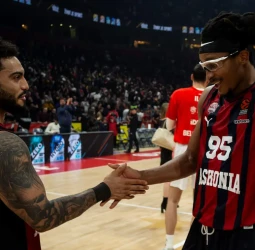 Howard brilló mientras Baskonia superaba al Estrella Roja, 90-91
