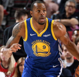 Andre Iguodala vuelve a los Golden State Warriors