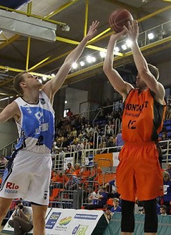 El Rio Natura Monbus Obradoiro muestra su buen momento en Fuenlabrada (63-75)