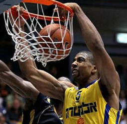 El Maccabi quiere anular el contrato de Richard Hendrix