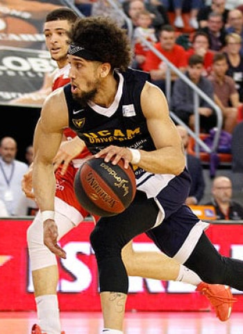 Askia Booker, Jugador de la Jornada 29
