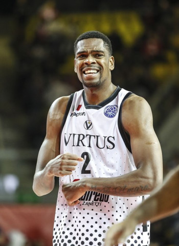 El Peristeri refuerza su pintura con el ex ACB Yanick Moreira