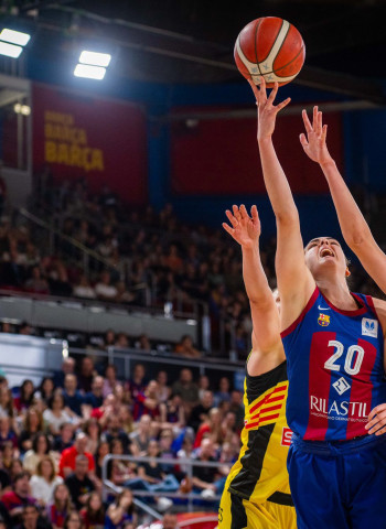 El Barça CBS sella su permanencia con un Palau entregado a las suyas (72-70)