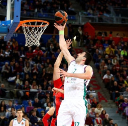 Shermadini y Dani Díez cambiarán Unicaja Málaga por el Iberostar Tenerife