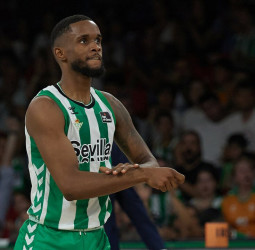 Jean Montero apunta al Anadolu Efes