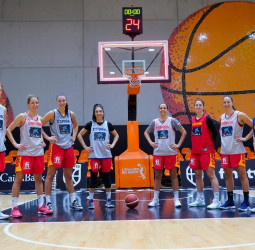 El duelo de invictos pone en juego el liderato de la Liga