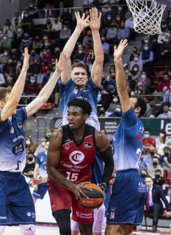 La Virtus Bolonia se fija en Chris Mekowulu