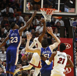 Tras los resultados de hoy la última plaza de los playoffs se la jugarán entre los Pistons y los Hornets