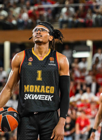 El Baskonia mantiene negociaciones avanzadas con Chima Moneke
