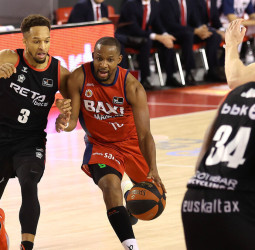 El baloncesto colectivo de Baxi Manresa vuelve a dar sus frutos (94-78)