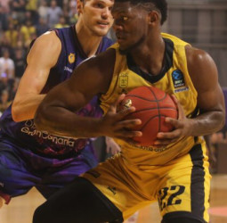 Comienzo triunfal en el infierno de Salónica (66-82)