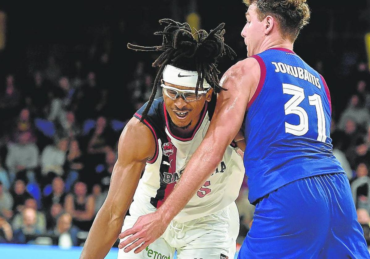 Posible intercambio de cromos Moneke-Jokubaitis entre el Baskonia y el Barcelona