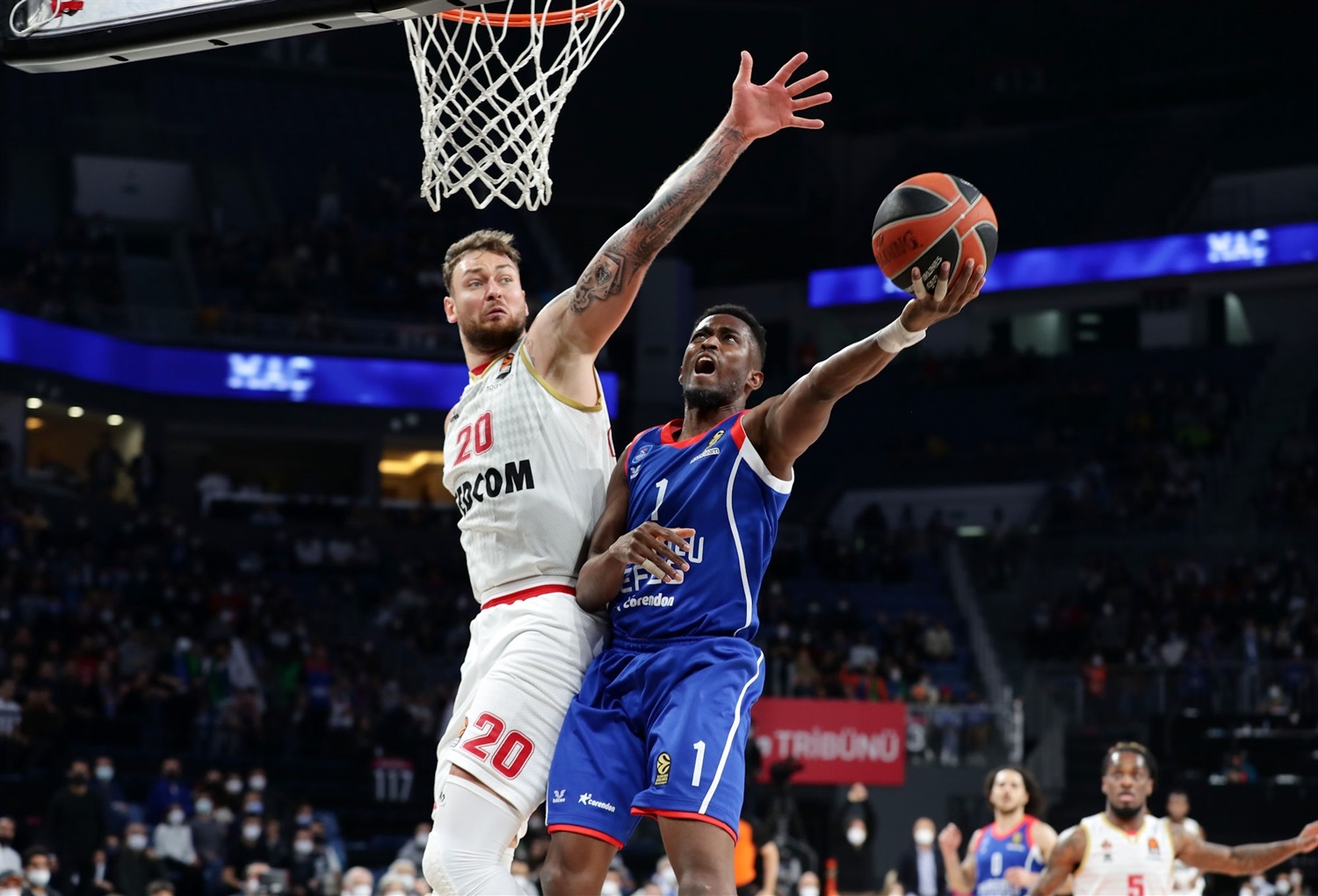 El Anadolu Efes coge carrerilla (98-77)