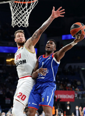 El Anadolu Efes coge carrerilla (98-77)