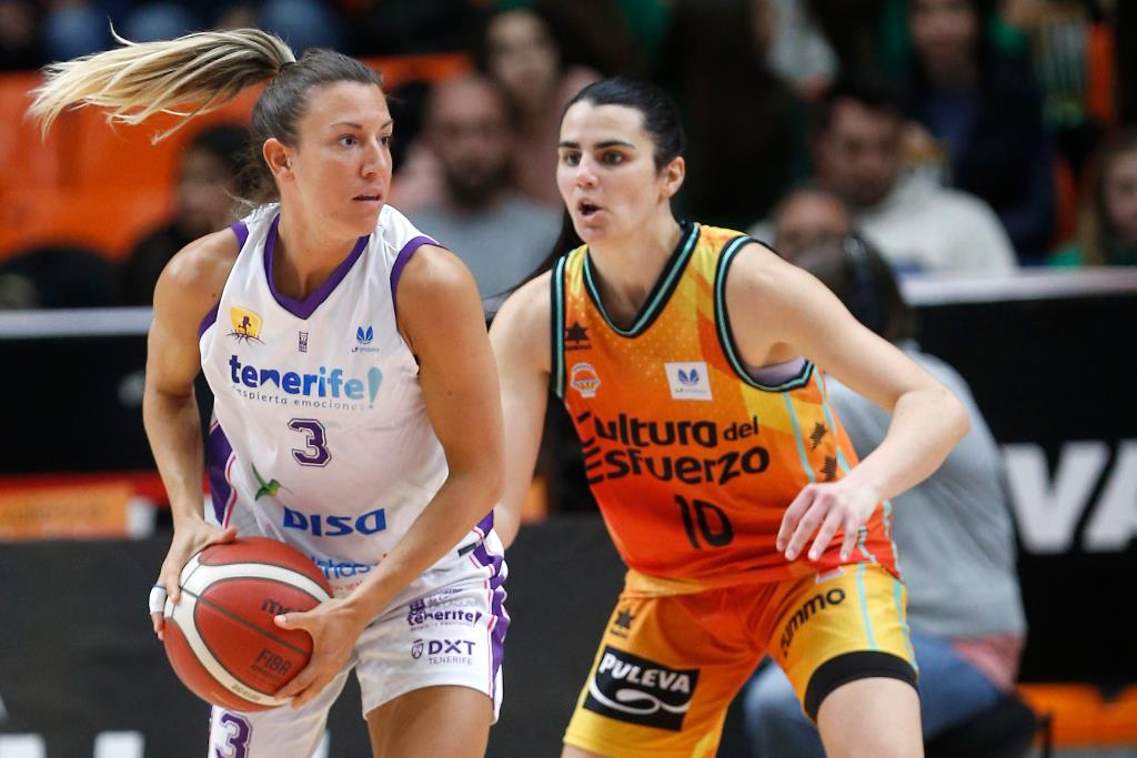 El Valencia Basket alimenta su liderato tras el tropiezo del Spar Girona