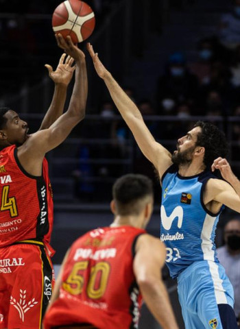 Golpe de autoridad del Covirán Granada al vencer en el WiZink Center