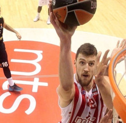 El Barcelona también se interesa en Ognjen Kuzmic