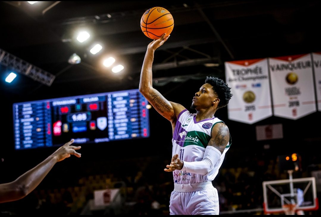 Triunfo en Estrasburgo para continuar invictos en el Round of 16 (70-79)