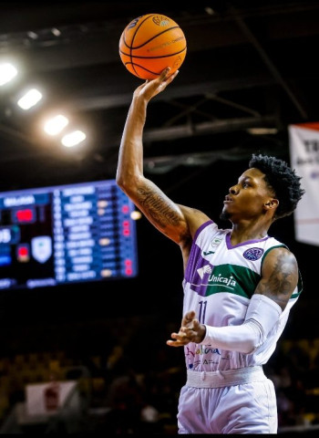 Triunfo en Estrasburgo para continuar invictos en el Round of 16 (70-79)