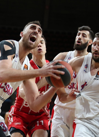 Solo al final el CSKA Moscú pudo superar al Bayern Munich (81-89)