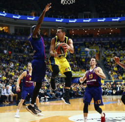 El CSKA Moscú intensifica su interés por Kostas Sloukas