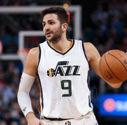 Walker decide, Cavaliers late a ritmo de LeBron y Ricky Rubio anota el triple ganador