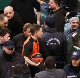 La Euroliga advierte: si se repiten los incidentes, no se jugarán partidos en Grecia