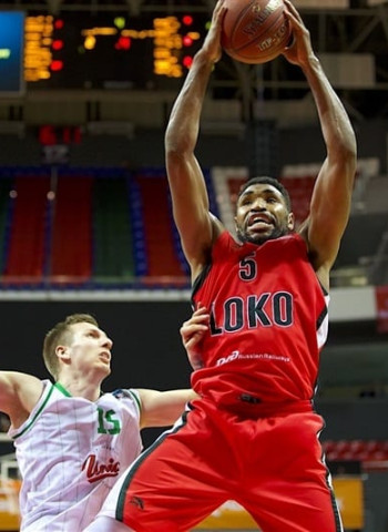 Kevin Jones, objetivo interior del Estrella Roja