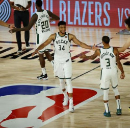 Antetokounmpo pone en ventaja a los Bucks ante Orlando (121-107) [2-1]