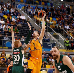 Lucas Nogueira y Ondrej Balvin realizarán entrenamientos con los Utah Jazz