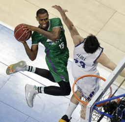 Jamar Smith no seguirá en el Unicaja