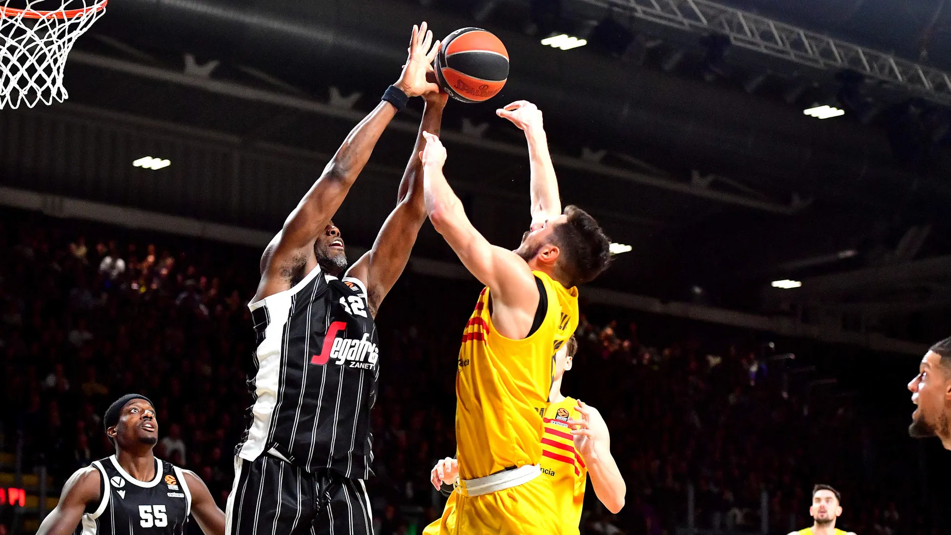 Barça y Virtus se enfrentarán por el segundo lugar
