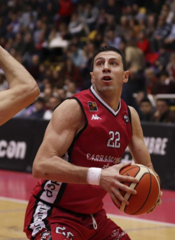 Carramimbre CBC Valladolid y Delteco Gipuzkoa Basket, colíderes