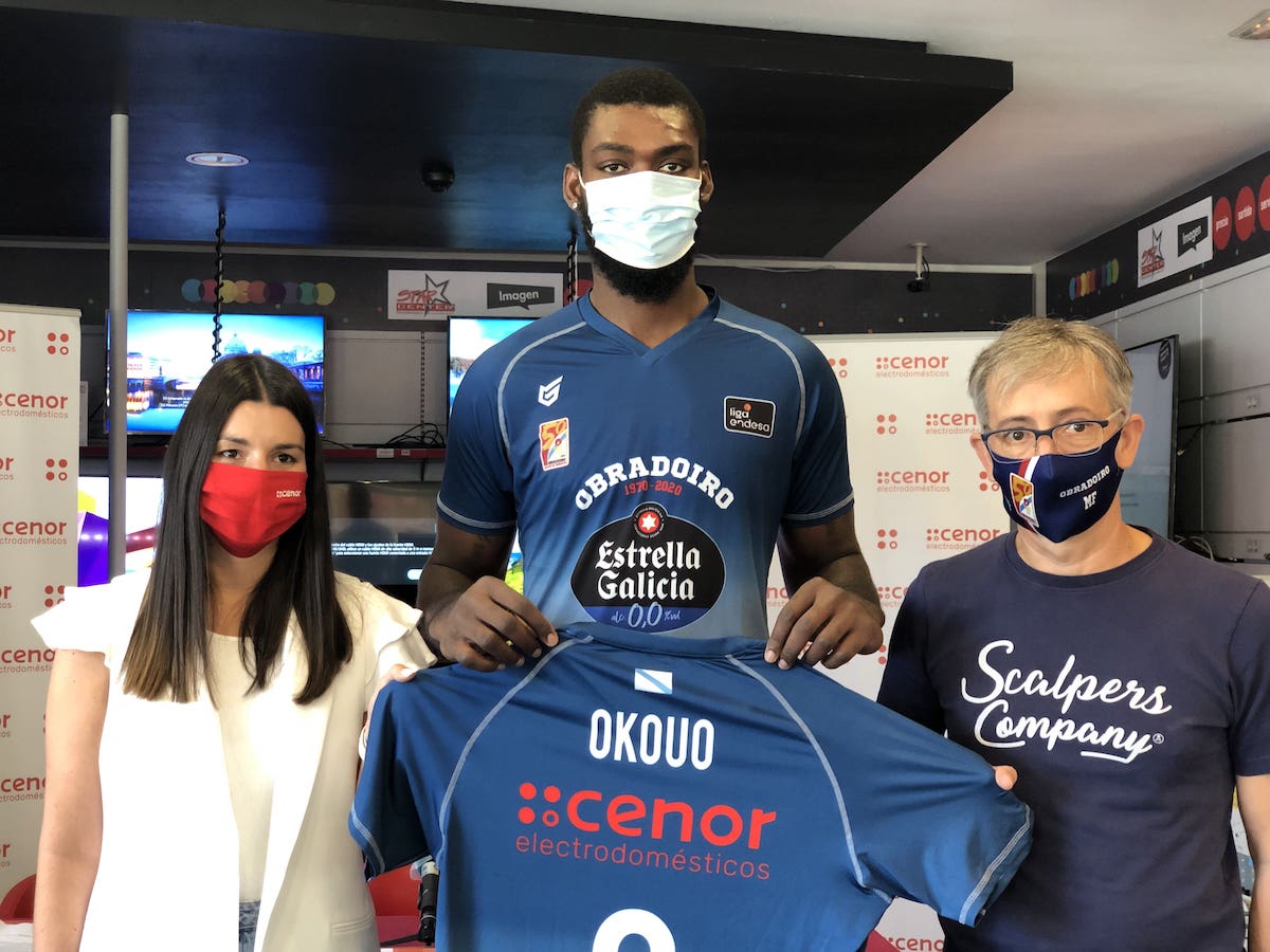 Viny Okouo: “Quiero mejorar mucho mis piernas para poder ayudar al equipo a defender”