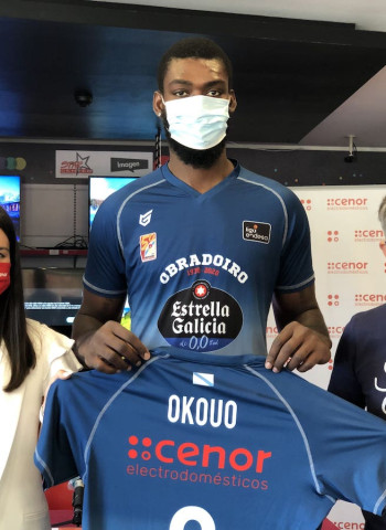 Viny Okouo: “Quiero mejorar mucho mis piernas para poder ayudar al equipo a defender”
