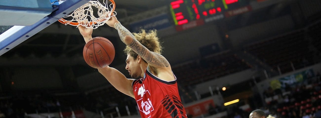 Isaac Fotu, opción interior para el Panathinaikos