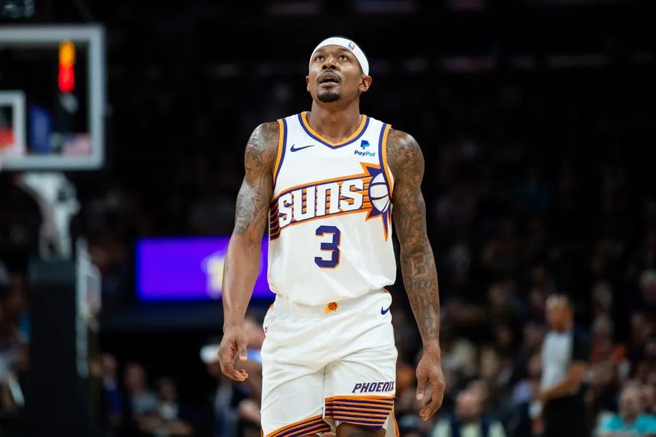 Los Suns sopesan cortar a Bradley Beal y seguir la vía Lillard: reconstrucción o ruina
