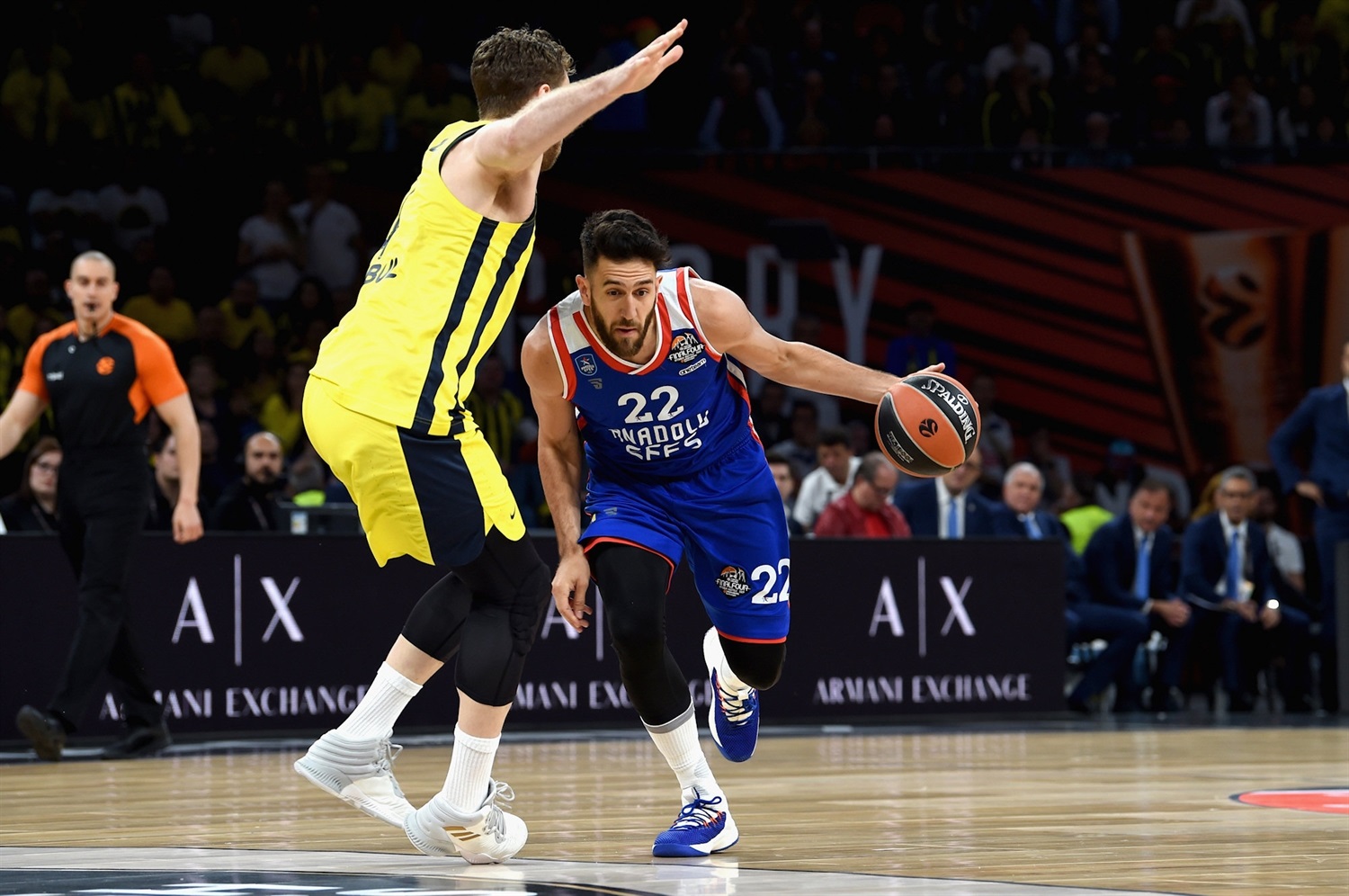 Messina sobre Micic "Me encantaría verlo en los Spurs"