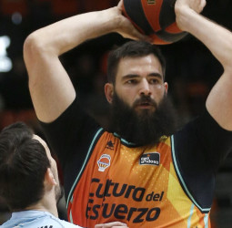 El Valencia Basket amarra el triunfo frente al Monbus Obradoiro (87-78)