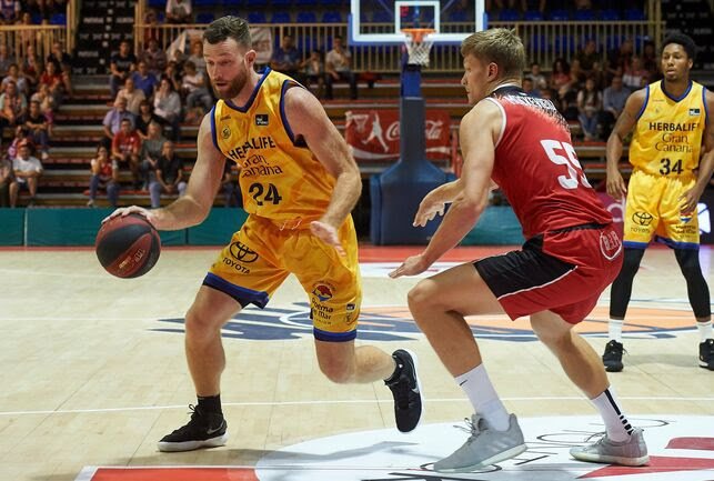 Matt Costello apunta al ALBA Berlín