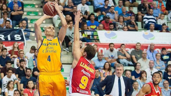 El Herbalife Gran Canaria coge ritmo en Murcia (57-76)