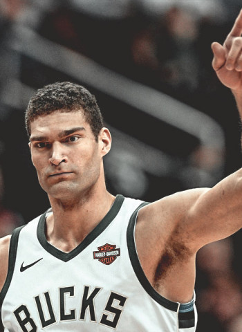 Brook Lopez y Milwaukee Bucks negocian la renovación