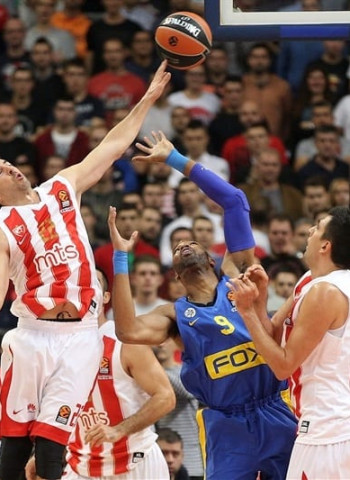 El Maccabi se diluye en el infierno serbio (87-84)