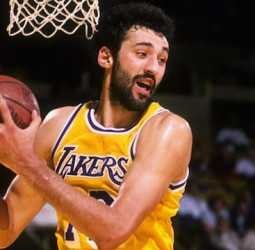 Vlade Divac; El Vittorio Gassman de la NBA